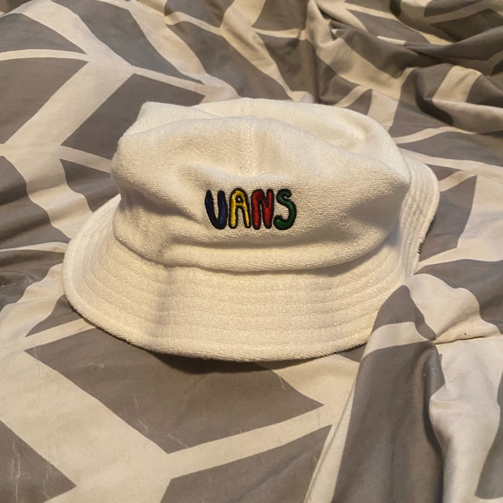 Vans Bucket Hat - Picture 1 of 2